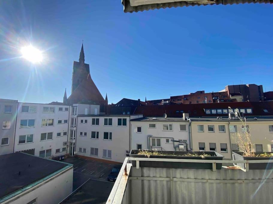 Middle Of The City Center, With Balcony Hannover Exterior foto